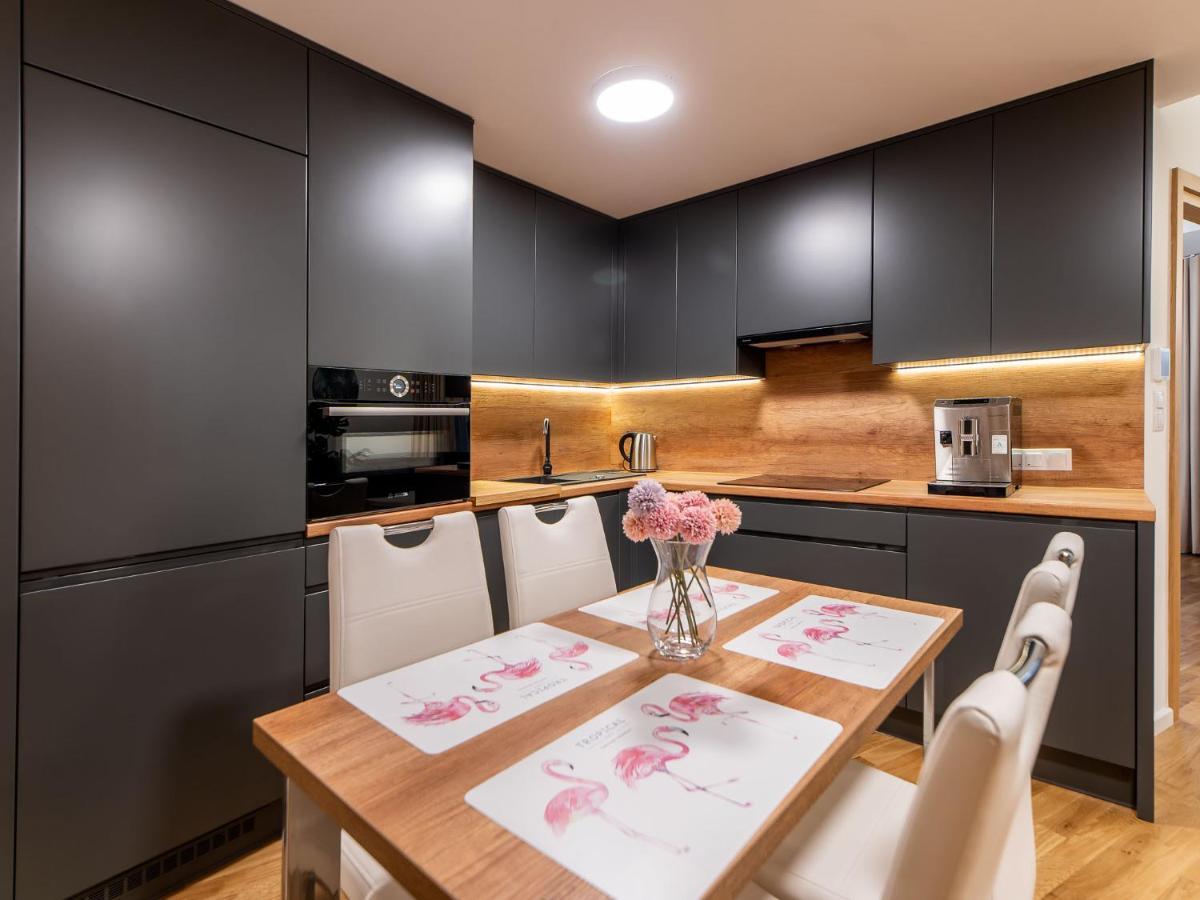 Seaside Park Private Apartment Przy Plazy Kołobrzeg Eksteriør billede